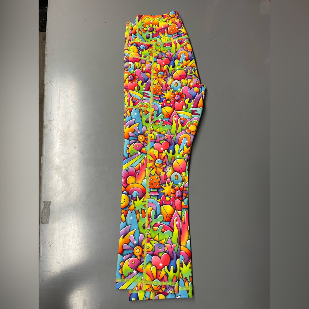 Constantly Varied Gear Peace Love and Happiness Leggings XS